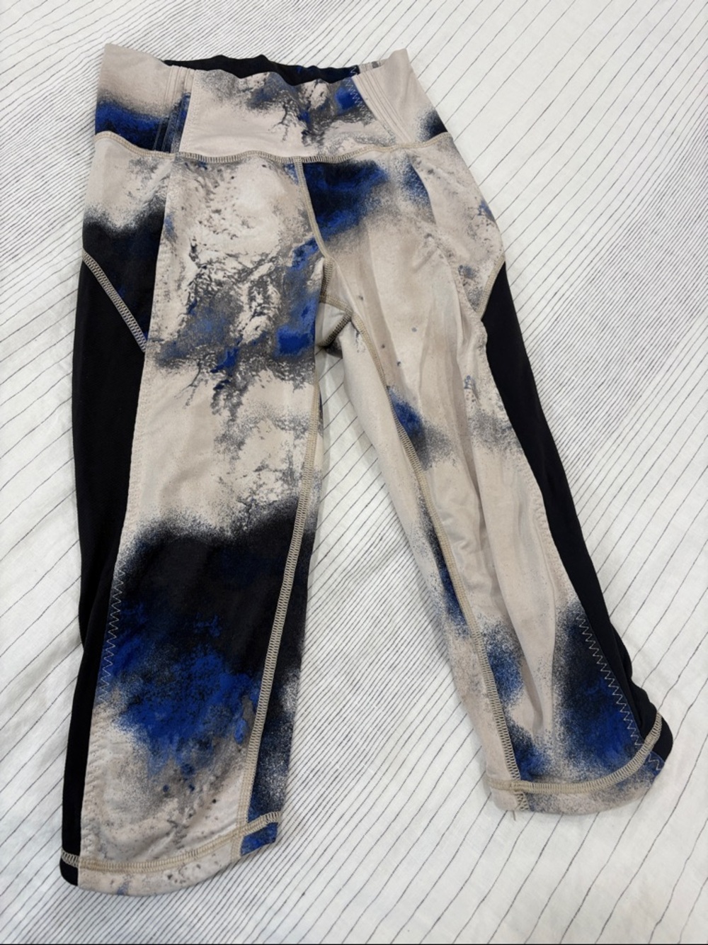 Lululemon Athletic Leggings in Beige, Black & Blue